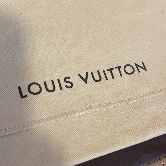 Louis Vuitton Dustbag, wallet - Picture 2 of 10